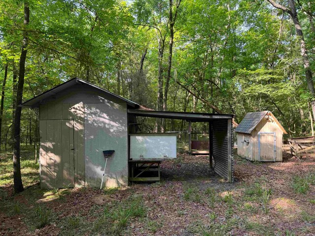 view of outdoor structure