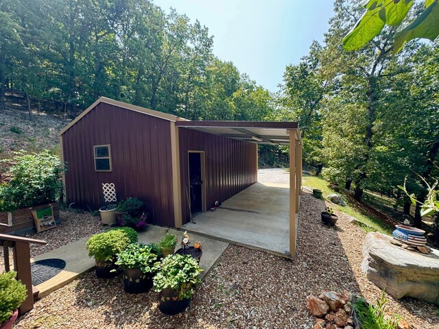 view of outbuilding