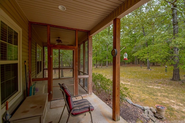 view of patio with ceiling fan