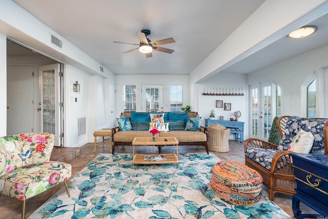301 Kleinshore # 8, Hot Springs, AR 71913 - living room with a ceiling fan