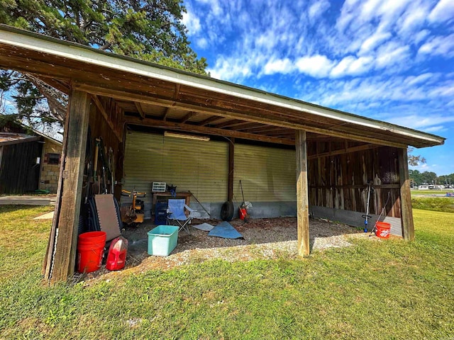 view of outdoor structure