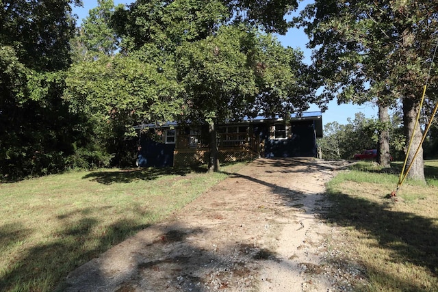 view of yard featuring a carport