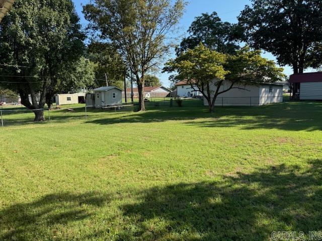 1912 Old County Rd, Pocahontas, AR 72455 - view of yard featuring fence