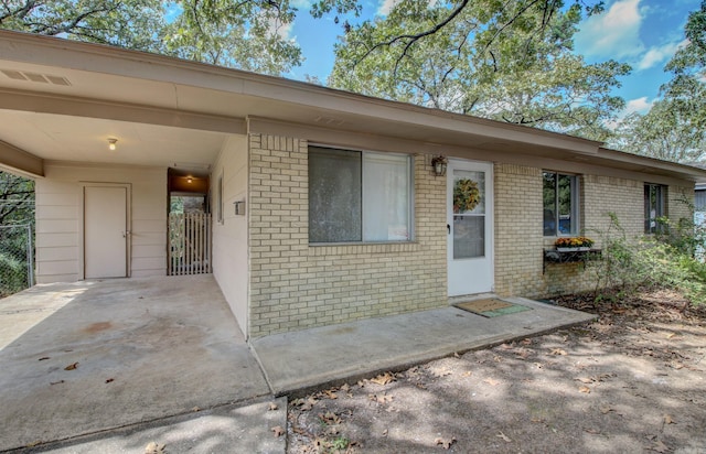 view of front of property