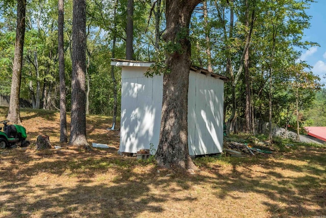 view of outdoor structure