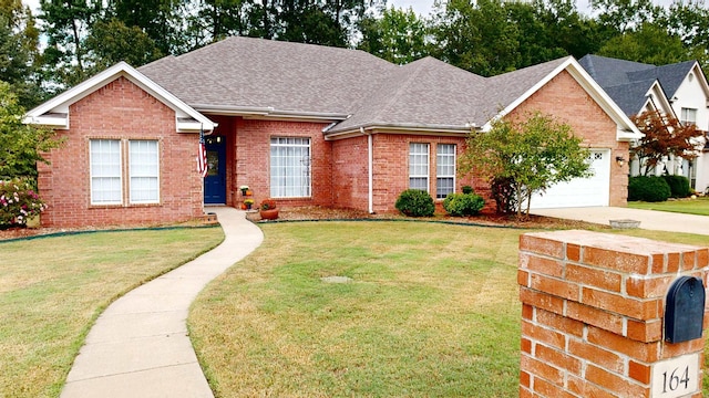 view of front of property with a front yard