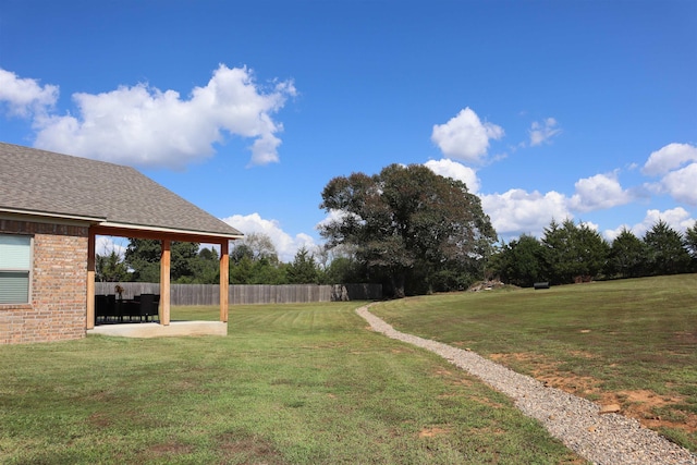 view of yard featuring a patio