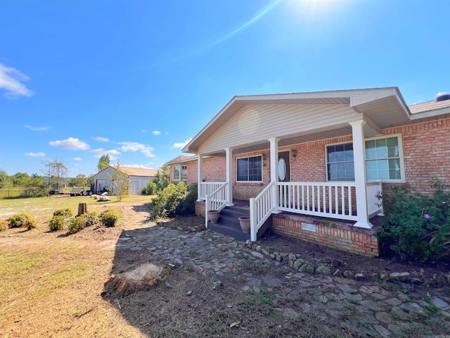 view of front of home featuring a porch