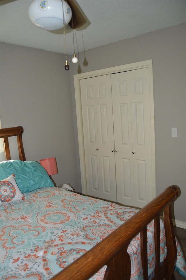 bedroom featuring a closet