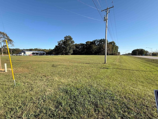 Listing photo 3 for 1601 Airport Loop, Searcy AR 72143