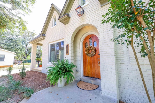 view of property entrance