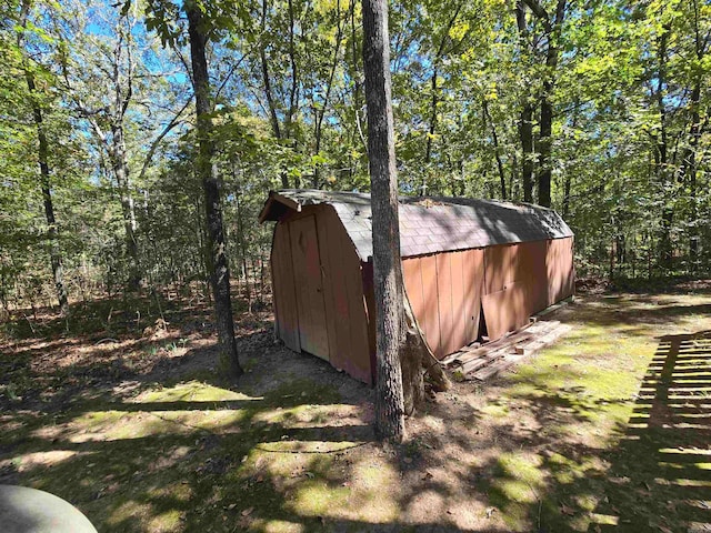 view of outbuilding