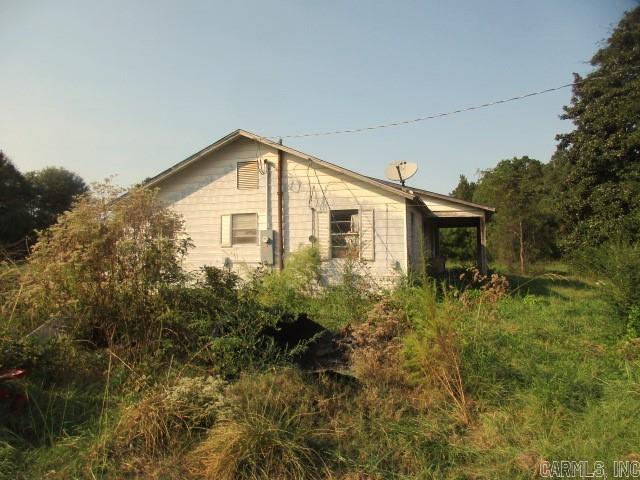 view of home's exterior