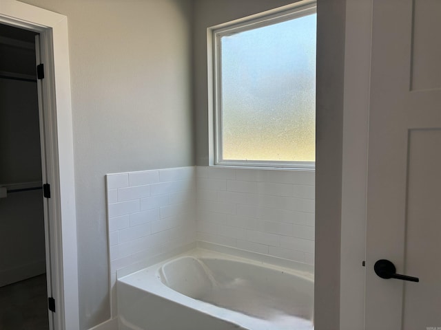 bathroom featuring a bathtub