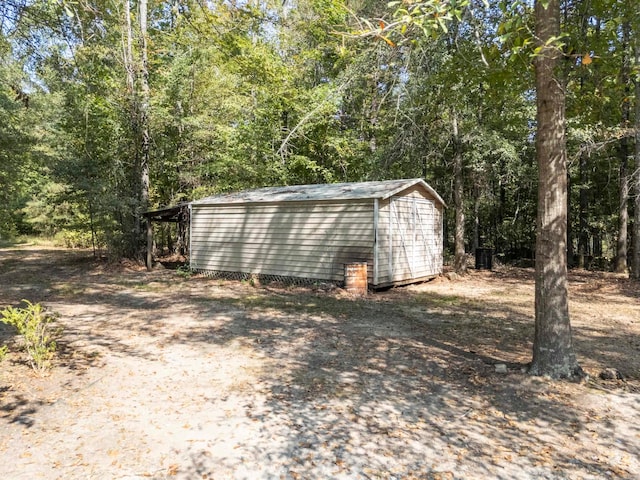 view of outdoor structure