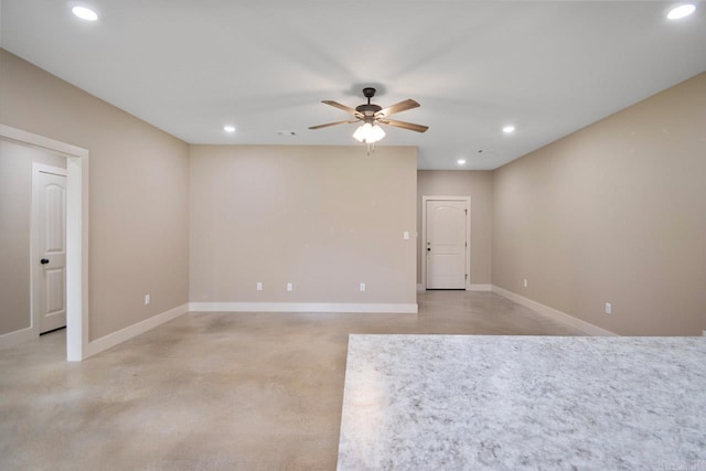 unfurnished room featuring ceiling fan