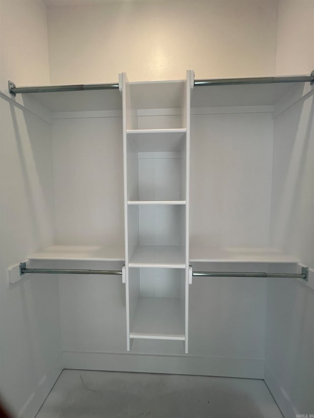 view of spacious closet