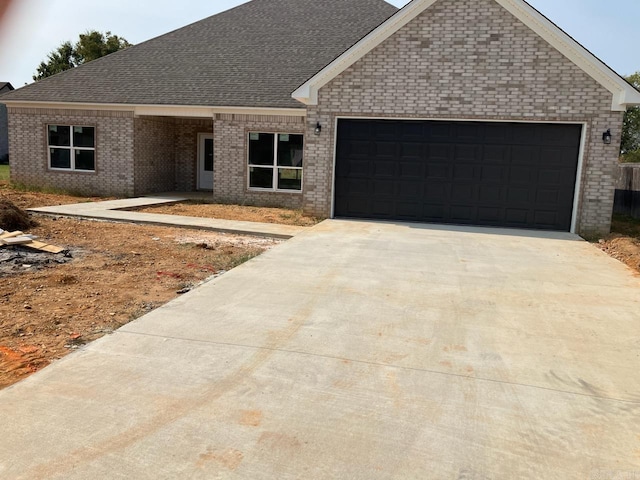 view of front facade featuring a garage