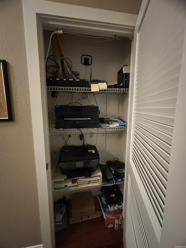 22 Alta Way, Hot Springs Village, AR 71909 - view of closet