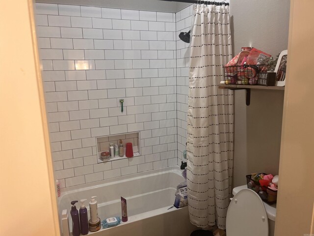 444 W Pleasant Springs Rd, Quitman, AR 72131 - full bathroom featuring shower / bath combo and toilet
