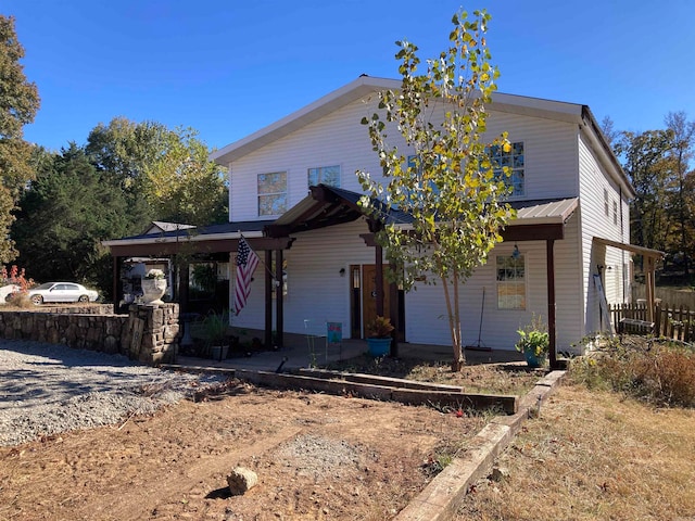 view of front of property