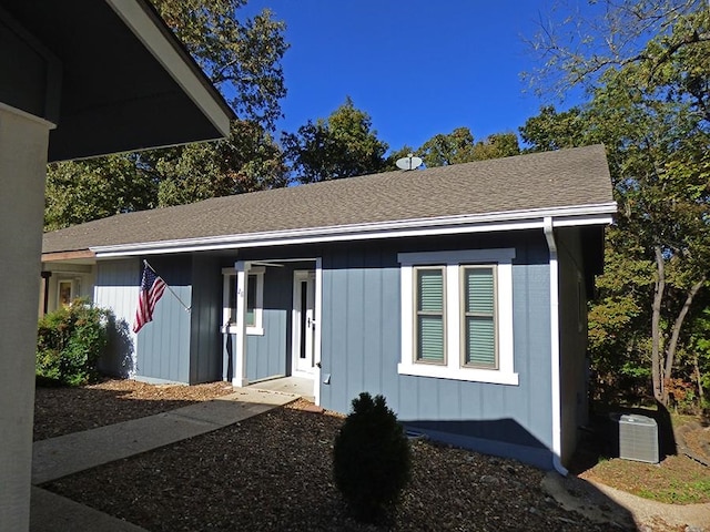 view of single story home