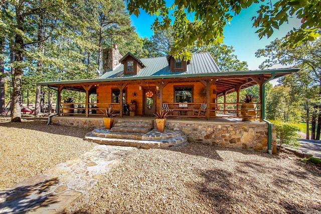 view of front facade with covered porch