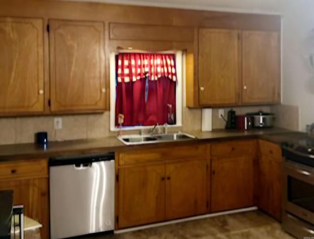 kitchen with tasteful backsplash, dishwasher, sink, and stove