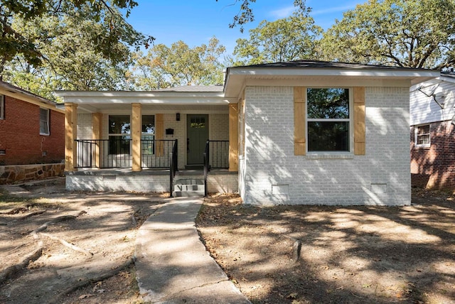 view of front facade featuring covered porch