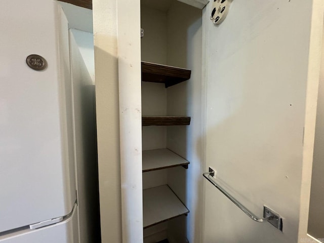 1211 S Edgewater Rd, Horseshoe Bend, AR 72512 - view of closet
