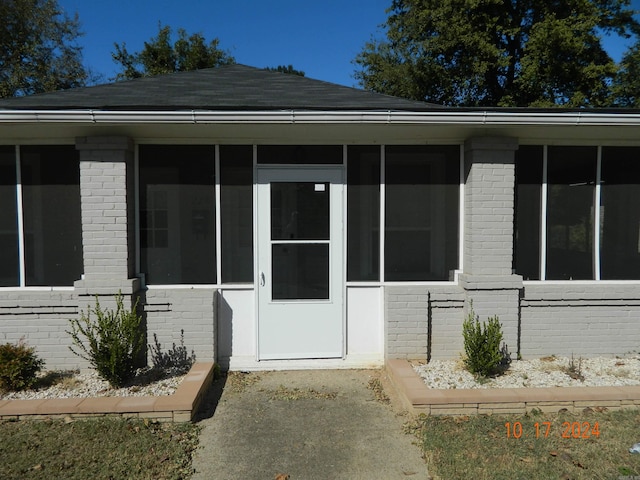 view of exterior entry