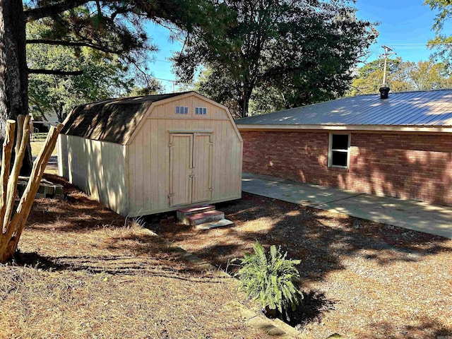 view of outdoor structure