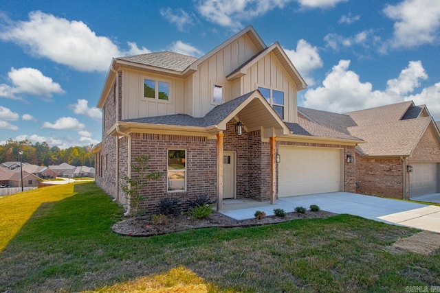 view of front of property featuring a front yard