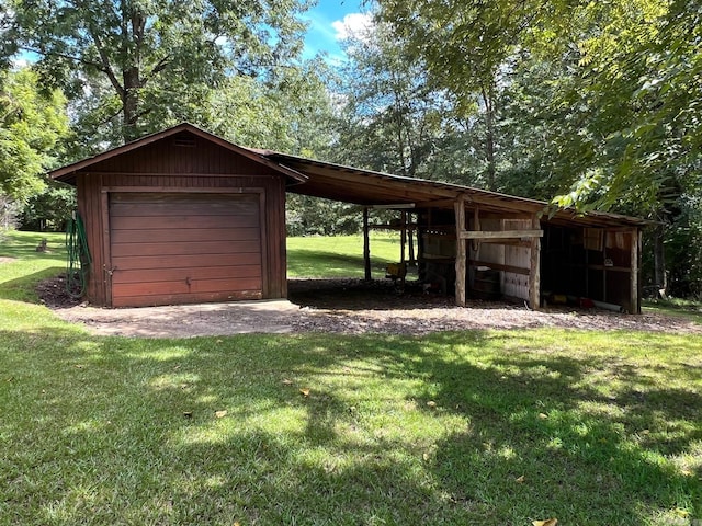 exterior space featuring a yard