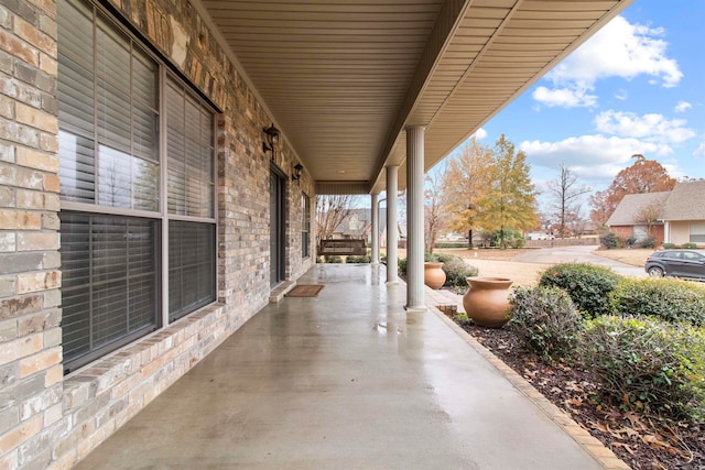 view of patio / terrace with covered porch