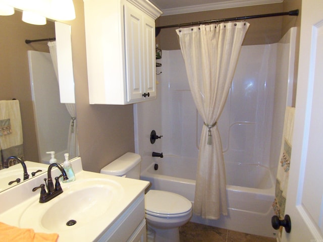 full bathroom with shower / bath combo with shower curtain, toilet, vanity, crown molding, and tile patterned flooring