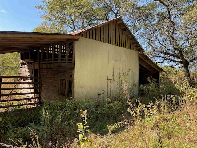 view of outbuilding