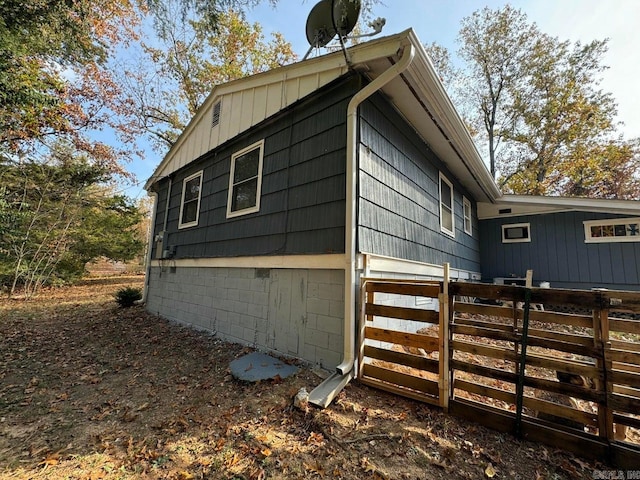 view of home's exterior