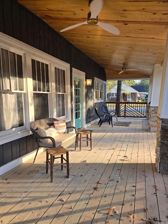 exterior space with ceiling fan and covered porch