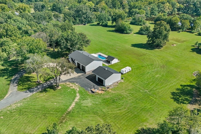 birds eye view of property featuring a rural view