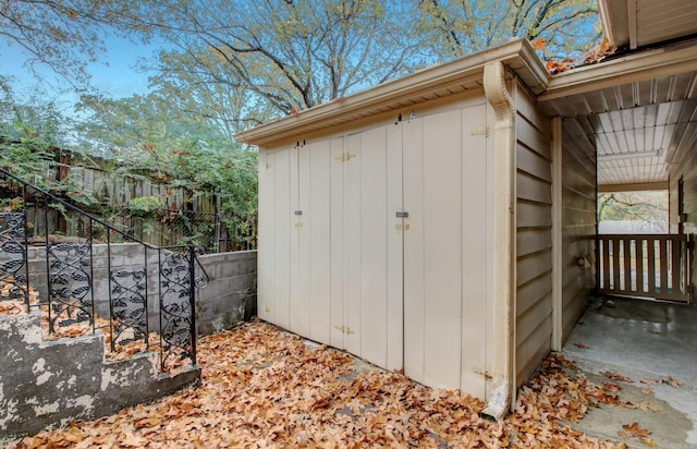 view of outbuilding