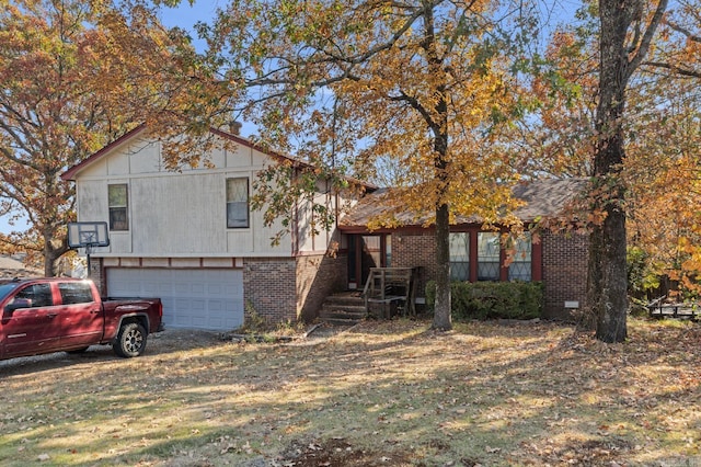 view of front facade with a garage