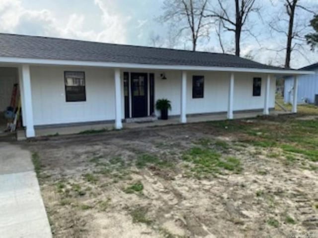 view of front of home with a porch