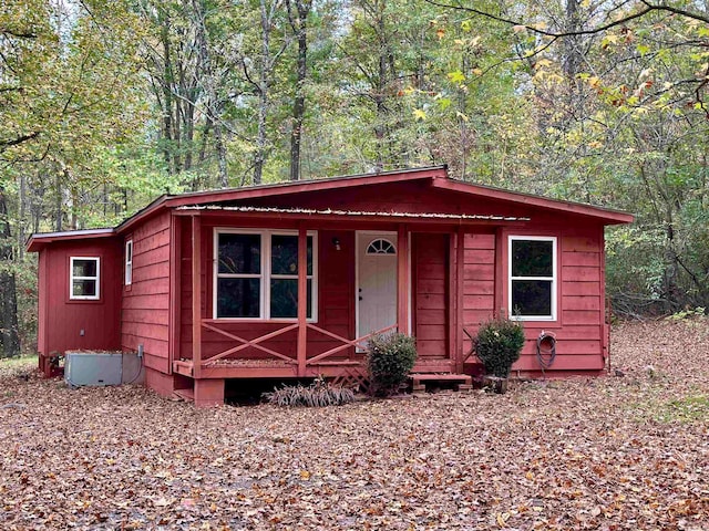 view of front of home with central air condition unit