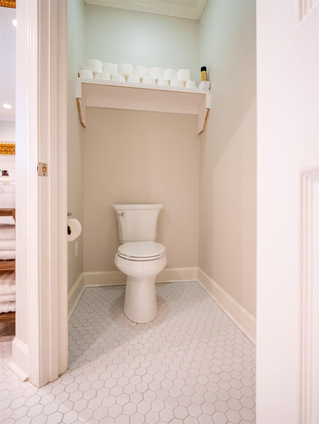 bathroom featuring toilet