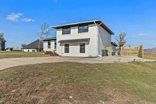 exterior space featuring a yard