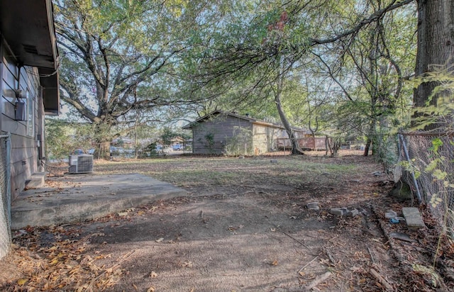 view of yard featuring cooling unit