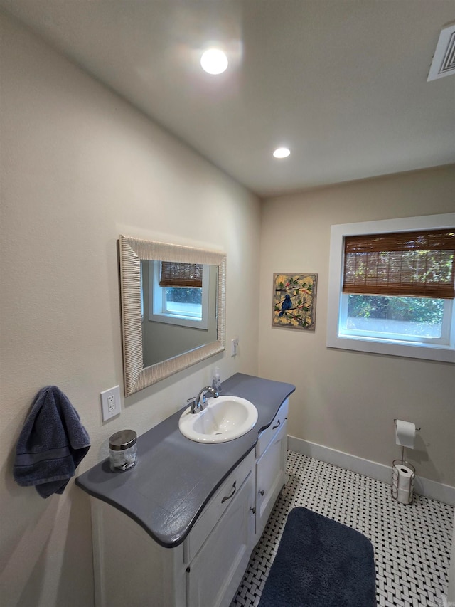 bathroom with vanity