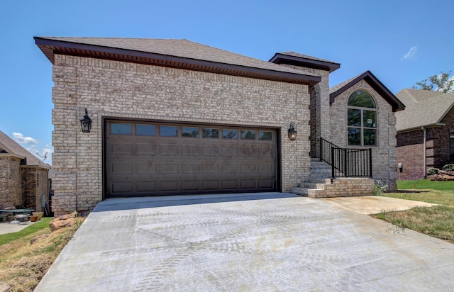 view of front of house featuring a garage