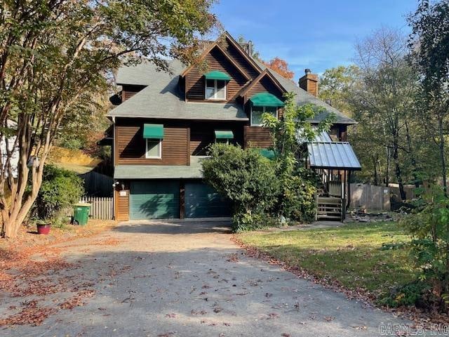 view of front facade with a garage